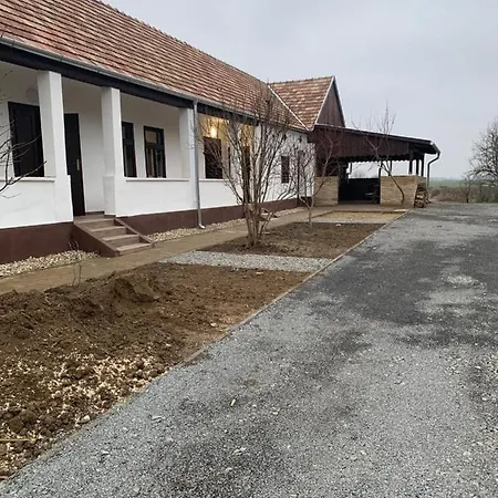 Kergemokus Vendeghaz Nagyberki