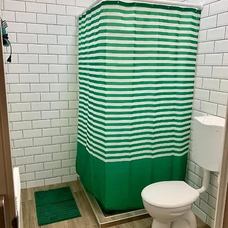 Kergemokus Vendeghaz شقة