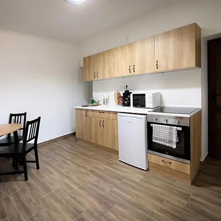 Kergemokus Vendeghaz